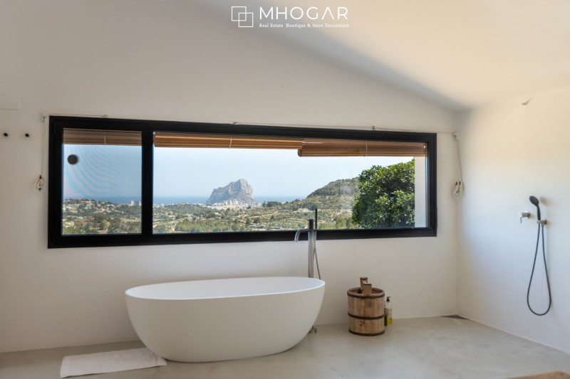  Exclusive Annual Rental - Timeless Design,  Mediterranean Views in La Costa Blanca!